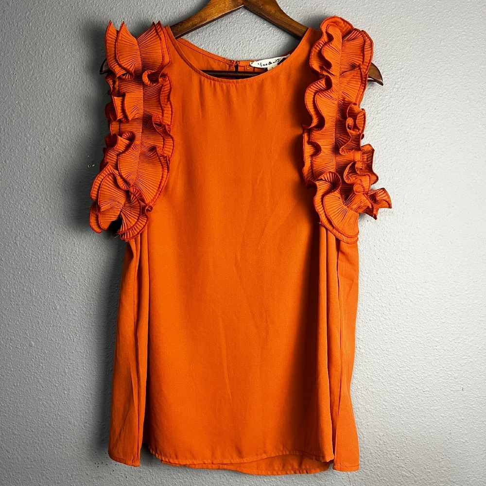Vine & Love Ruffle Sleeve Blouse Sleeveless Top Trendy Statement Rust Orange Lg